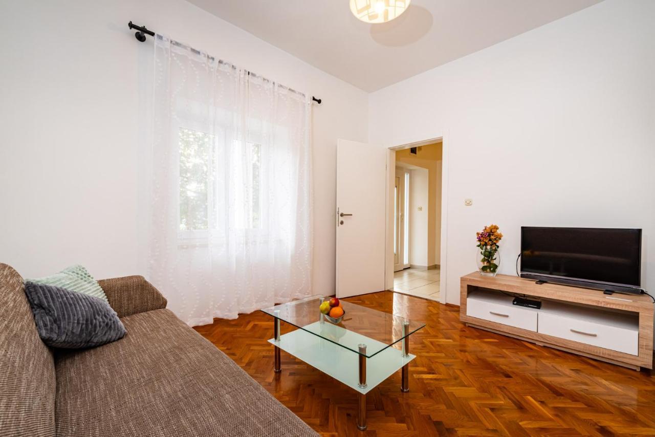 Apartment Eva Масленица Екстериор снимка